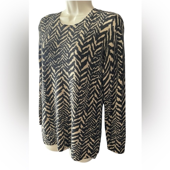 J.Mclaughlin 100% Cashmere Animal Print Sweater Sz M Long Sleeve Classic Preppy - Picture 4 of 10